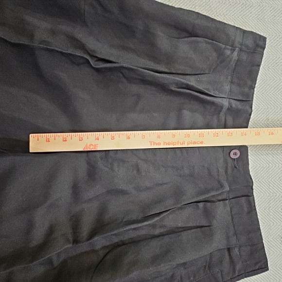 Scusa Pleated Shorts Size 34 Black 10" Inseam Style 5-30870 EUC Quiet Luxury - Picture 5 of 10